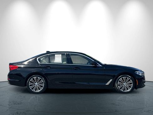 Used 2019 BMW 530i w/ Convenience Package RWD image 3