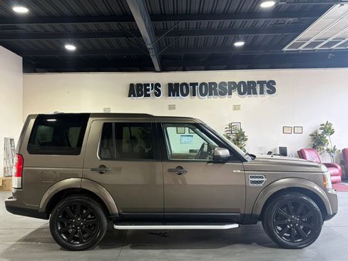 Used 2011 Land Rover LR4 HSE AWD/4WD image 4