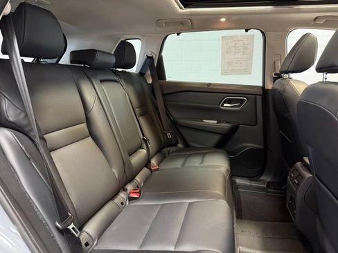 Used 2021 Nissan Rogue SV AWD/4WD image 22