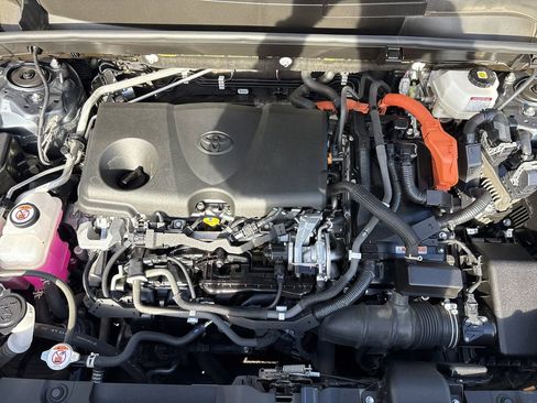 Used 2021 Toyota Venza image 30