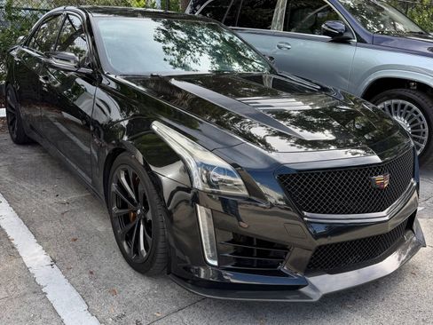 Used 2017 Cadillac CTS V w/ Carbon Fiber Package RWD image 3