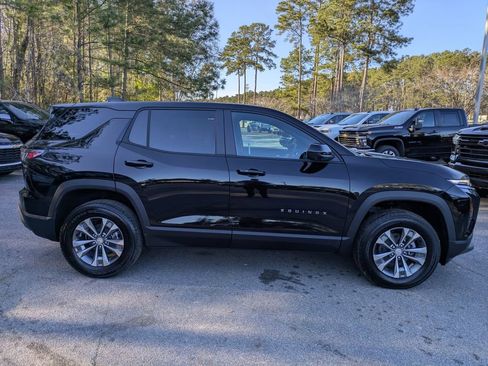 New 2026 Chevrolet Equinox LT w/ Convenience Package II image 3