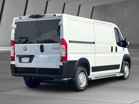 Used 2025 RAM ProMaster 2500 w/ U-Haul Equipment Group FWD image 4