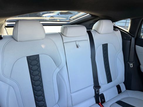 Used 2022 BMW X6 M image 63