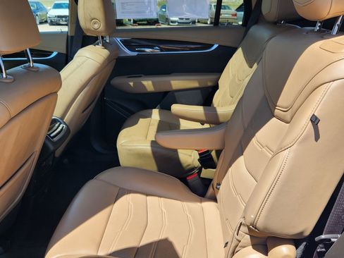 Used 2024 Cadillac XT6 Sport w/ Platinum Package AWD/4WD image 10