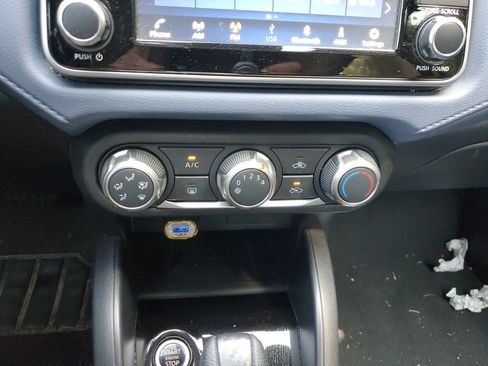 Used 2024 Nissan Versa SV w/ Trunk Package FWD image 20