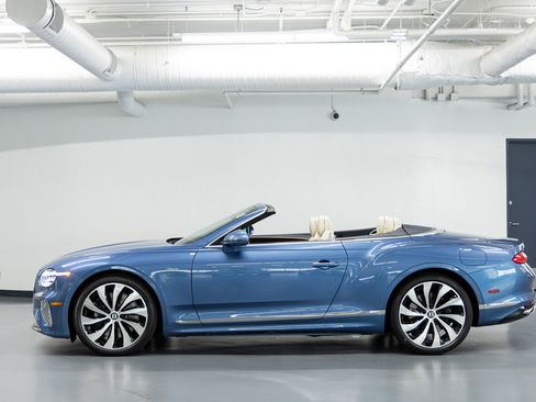 New 2026 Bentley Continental GTC AWD/4WD image 2
