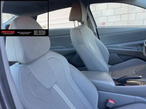 Used 2024 Hyundai Elantra SE image 22