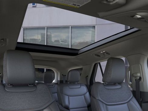 New 2026 Ford Explorer Active image 22