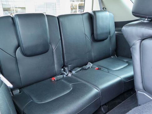 Used 2023 Nissan Armada SL image 11