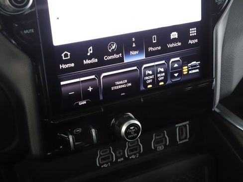 Used 2026 RAM 1500 Laramie w/ Night Edition AWD/4WD image 15