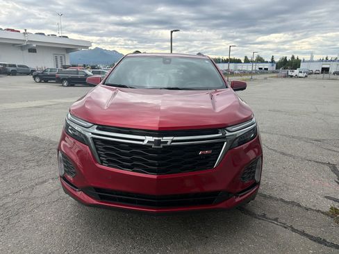 Used 2023 Chevrolet Equinox RS w/ RS Leather Package AWD/4WD image 2