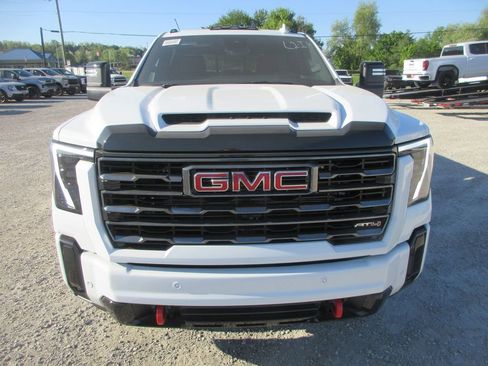 New 2026 GMC Sierra 3500 AT4 w/ AT4 Premium Plus Package AWD/4WD image 12