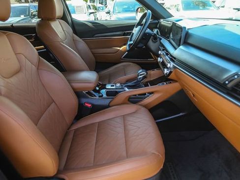 Certified 2023 Kia Telluride EX X-Line image 17