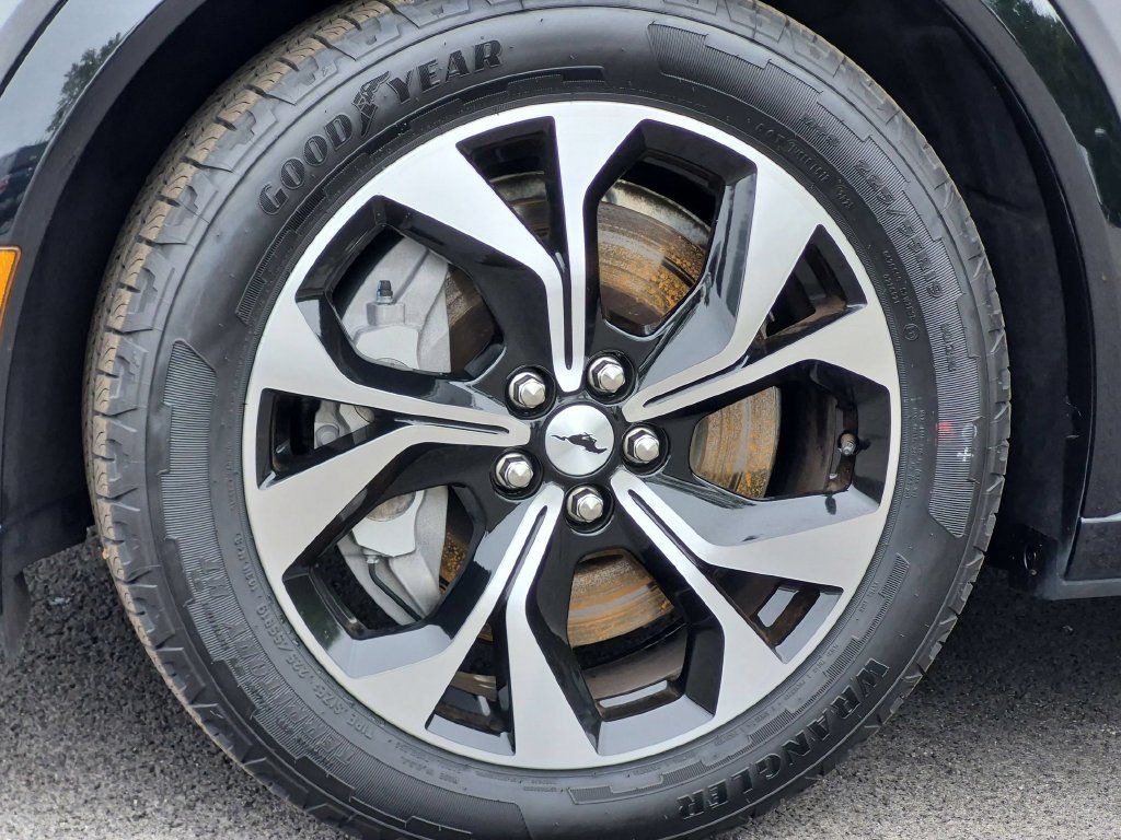 Used 2023 Ford Mustang Mach-E Premium AWD/4WD image 25