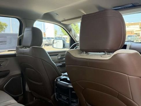 Used 2019 RAM 1500 Laramie AWD/4WD image 22