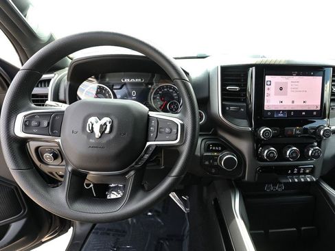 New 2026 RAM 1500 Express AWD/4WD image 12