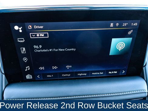 Used 2023 Chevrolet Suburban Premier image 35