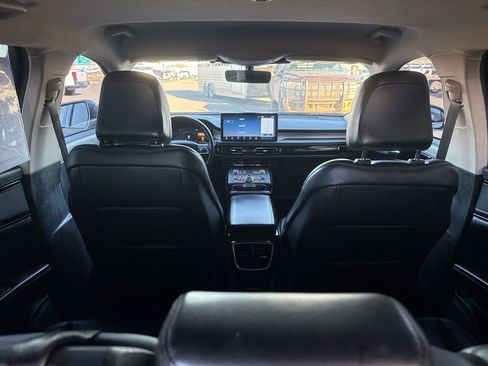 Used 2021 Lincoln Nautilus FWD w/ Equipment Group 101A image 14