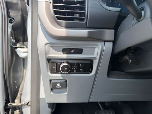 Used 2025 Ford F150 XLT w/ Equipment Group 301A Standard RWD image 32