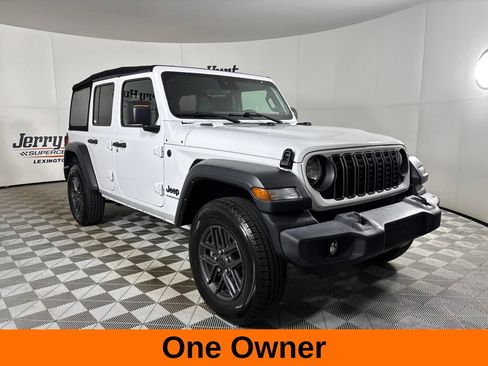Used 2024 Jeep Wrangler Unlimited Sport AWD/4WD image 4
