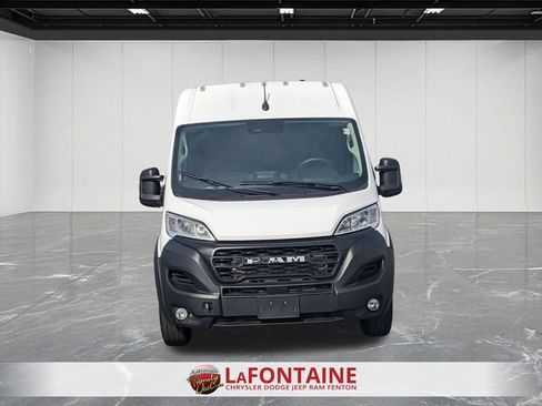 Used 2026 RAM ProMaster 2500 w/ Convenience Group FWD image 8