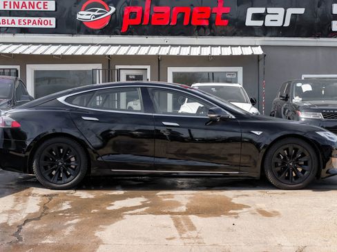Used 2016 Tesla Model S 70D image 10