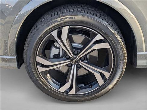 Certified 2024 Audi Q3 2.0T Premium Plus AWD/4WD image 22