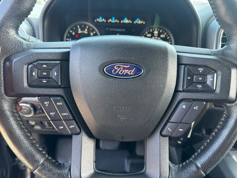 Used 2015 Ford F150 XLT w/ Equipment Group 302A Luxury AWD/4WD image 13
