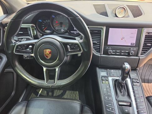 Used 2018 Porsche Macan S AWD/4WD image 40