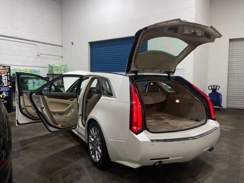 Used 2013 Cadillac CTS Premium AWD/4WD image 11