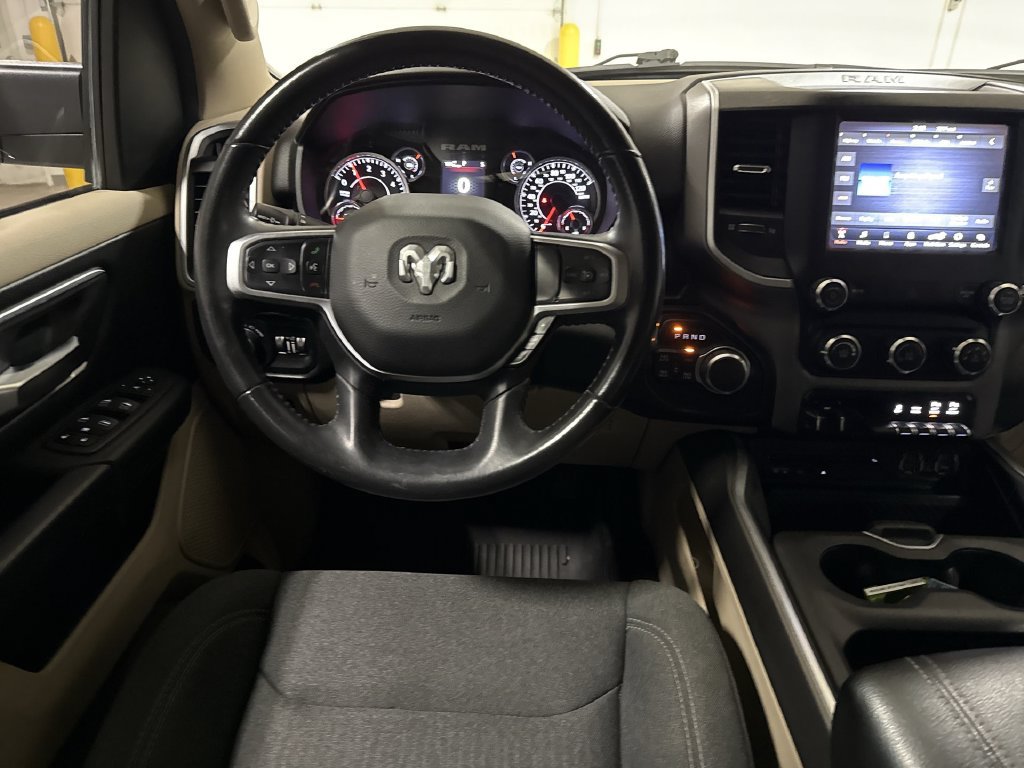Used 2019 RAM 1500 Big Horn AWD/4WD image 11