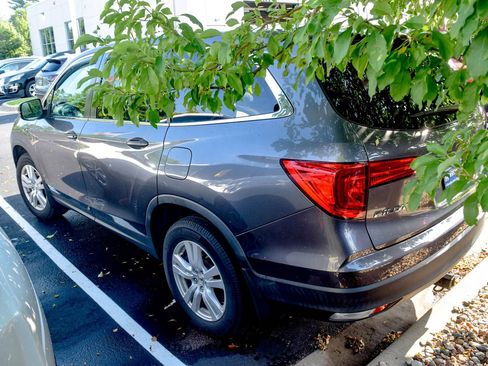 Used 2018 Honda Pilot LX image 18