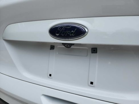 Used 2016 Ford Escape SE FWD image 7