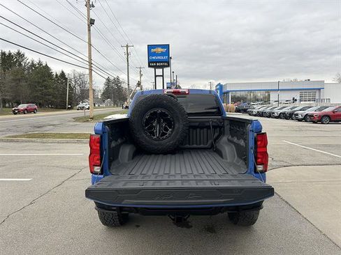 Used 2025 Chevrolet Colorado ZR2 w/ ZR2 Bison Edition AWD/4WD image 5