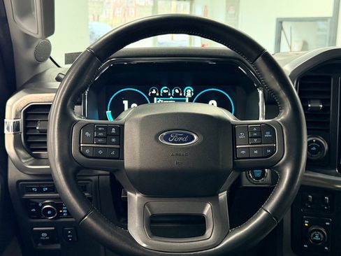 Used 2023 Ford F150 Lariat w/ Trailer Tow Package image 20