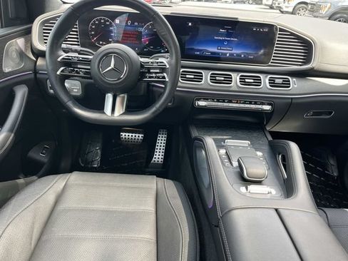 Used 2025 Mercedes-Benz GLS 450 4MATIC image 17