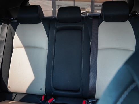 Used 2018 Honda Civic EX image 21