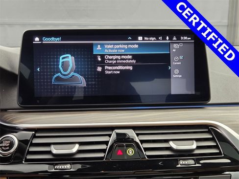Certified 2023 BMW 530e w/ Premium Package image 31
