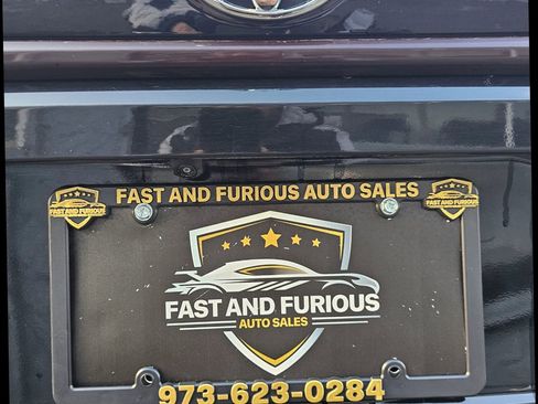 Used 2023 Toyota Corolla LE image 28