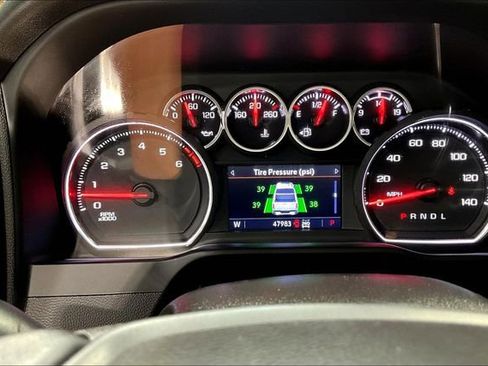 Used 2022 Chevrolet Silverado 1500 RST AWD/4WD image 13