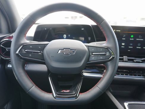 Used 2025 Chevrolet Equinox RS w/ Convenience Package III image 10