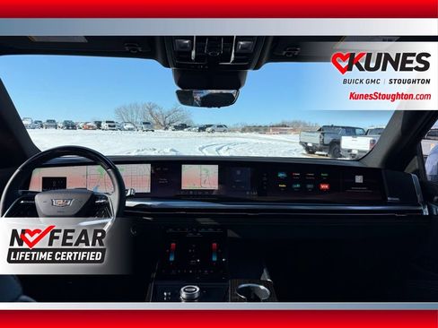 Used 2025 Cadillac Escalade Premium Luxury w/ Touring Package image 43