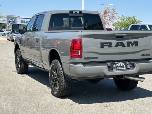New 2026 RAM 2500 Laramie AWD/4WD image 5
