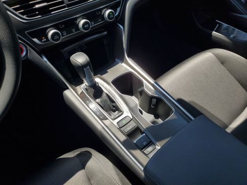 Used 2021 Honda Accord LX image 17