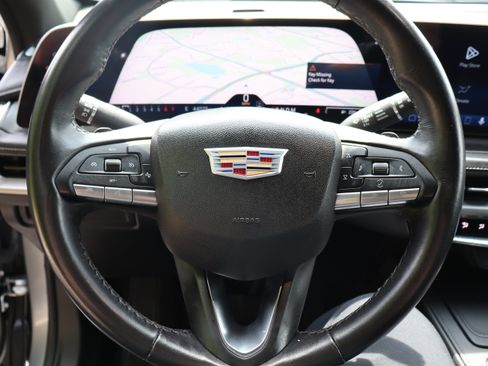 Used 2025 Cadillac XT4 Premium Luxury FWD image 25