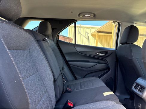 Used 2024 Chevrolet Equinox LT image 11