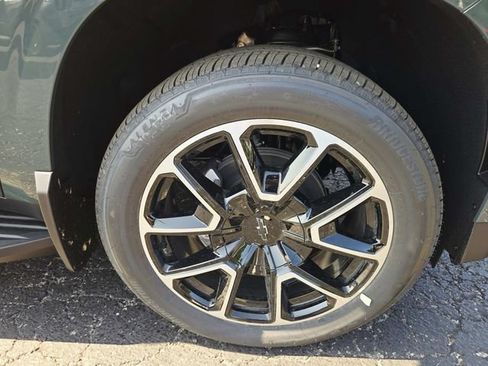 New 2026 Chevrolet Tahoe RST w/ Comfort Package AWD/4WD image 17