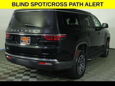 Used 2022 Jeep Wagoneer Series III w/ Flexible Seating Group AWD/4WD image 10