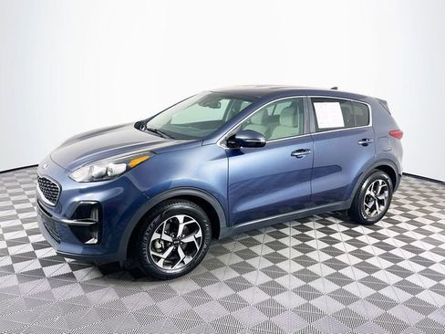 Used 2020 Kia Sportage LX w/ LX Popular Package image 4